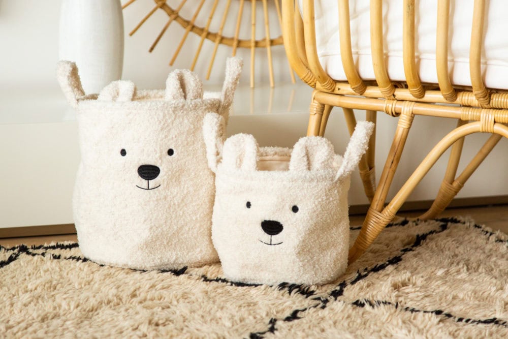 Pluszowy pojemnik na zabawki w kształcie misia w kolorze ecru dla dziecka. Childhome Pluszowy pojemnik na zabawki 40 x 40 x 40 cm Teddy bear Off white