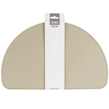 Podkładka silikonowa na stół półokrągła beżowa dla dziecka. BIBS podkładka silikonowa na stół CLASSIC Vanilla