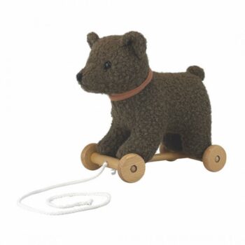 Pluszowy brązowy niedźwiadek na drewnianych kółkach do ciągnięcia dla dziecka. Egmont Toys Pluszowy niedźwiadek Raoul do ciągnięcia