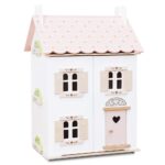 Drewniany domek dla lalek biało-różowy z okiennicami i drzwiami dla dzieci. Le Toy Van drewniany domek dla lalek Roseheart biało-różowy