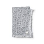 Szary kocyk dziecięcy z miękkiej bawełny z delikatnym wzorem i frędzlami dla niemowlaka. Elodie Details Kocyk Soft Cotton Blanket Free Bird