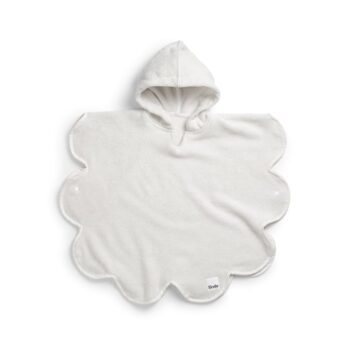 Białe ponczo kąpielowe z kapturem dla dziecka z miękkiego materiału o falistym kształcie. Elodie Details Poncho kąpielowe Vanilla White NEW