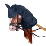 Granatowy płaszcz przeciwdeszczowy na głowę konia do zabawy hobby horse. byAstrup Płaszcz przeciwdeszczowy dla Hobby Horse