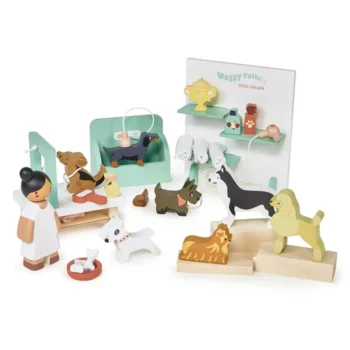 Drewniane figurki zwierzątek i postaci do zabawy salonem piękności dla psów dla dzieci. Tender Leaf Toys Drewniane figurki do zabawy salon piękności dla psów