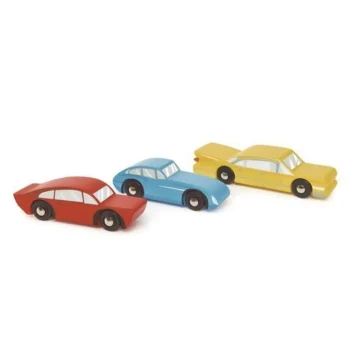 Zestaw trzech drewnianych samochodów retro czerwony niebieski żółty modele kolekcjonerskie. Tender Leaf Toys Drewniane samochody retro 3 sztuki