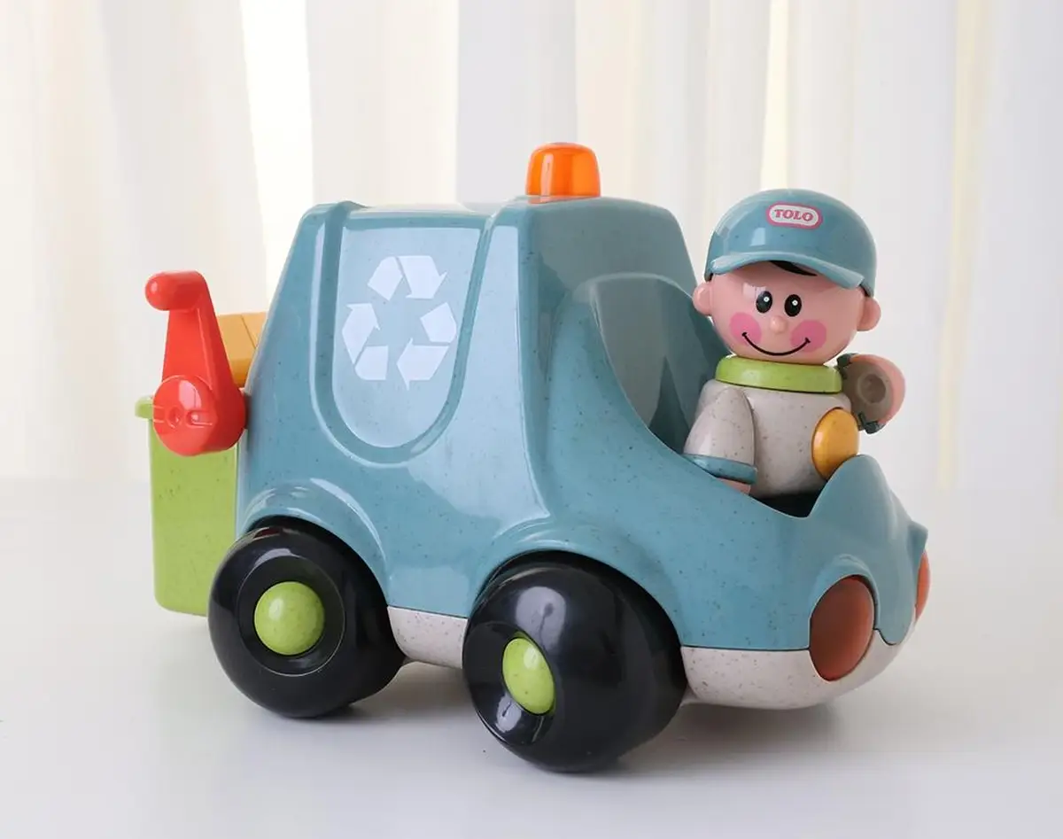 Tolo Bio Śmieciarka z kierowcą First Friend 1-5l