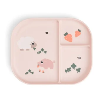 Różowy talerzyk dziecięcy z przegródkami z motywem owiec, świnki, truskawek i pszczół dla dziecka. Done by Deer Talerzyk Dzielony Foodie Tiny Farm Powder