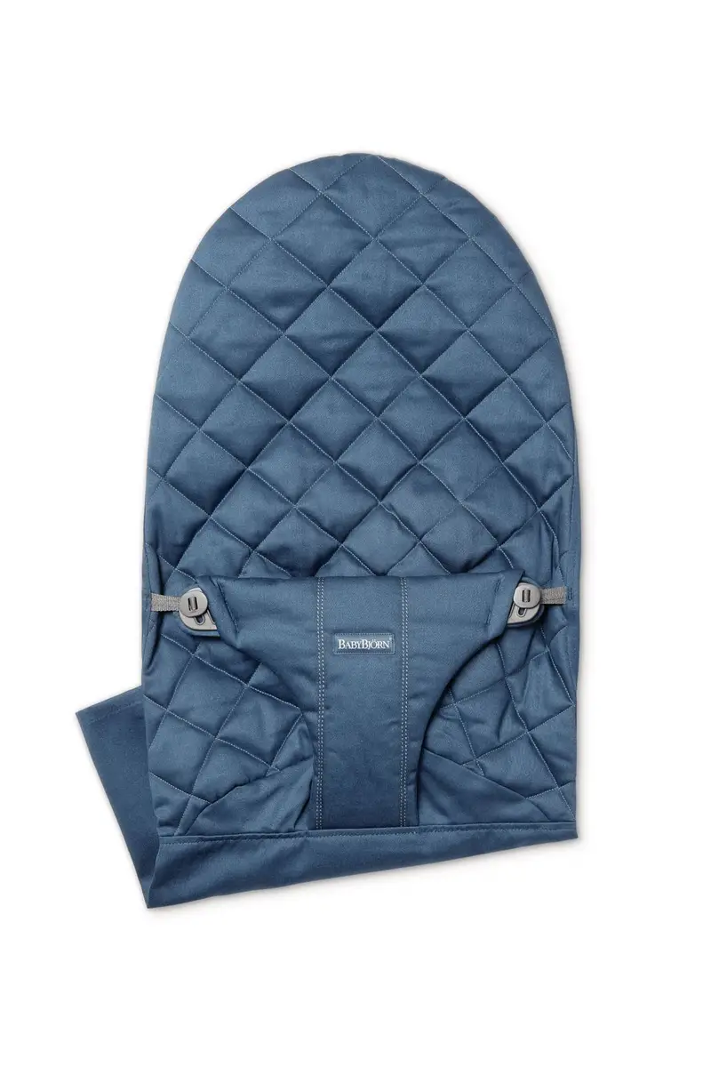 Granatowe pikowane poszycie do leżaczka dla niemowlaka. Babybjorn poszycie do leżaczka Bliss Woven Granatowy (Classic Quilt)