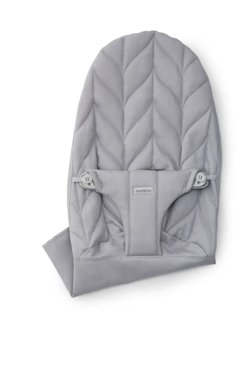 Jasnoszare pikowane poszycie do leżaczka dla niemowlaka. Babybjorn poszycie do leżaczka Bliss Woven Jasny Szary (Petal Quilt)