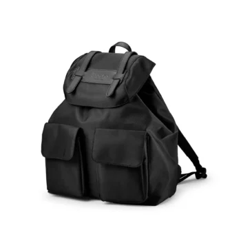 Czarny plecak dla mamy z klapkami i kieszeniami z przodu z materiału tekstylnego. Elodie Details Plecak dla mamy Backpack CITY Black