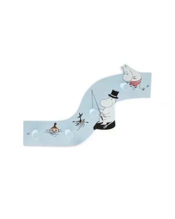 Drewniany wieszak dziecięcy z postaciami z Muminków w kolorze jasnoniebieskim z białymi haczykami. Kid’s Concept Wieszak MOOMIN