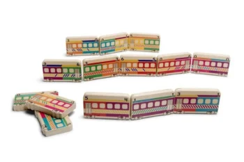 Drewniane domino z motywem pociągów kolorowe elementy do łączenia dla dzieci. BS Toys drewniane domino Pociągi ( 5 sposobów łączenia)