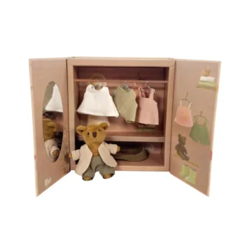 Drewniana garderoba szafa z misiem i ubrankami dla dzieci z lustrem na drzwiach. Egmont Toys Garderoba szafa z misiem z ubrankami