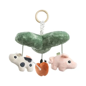 Zawieszka pozytywka dla niemowlaka z pluszowymi zwierzętami farmy w zielonym uchwycie. Done by Deer Pozytywka dla Niemowlaka Zwierzęta z Farmy Tiny Farm