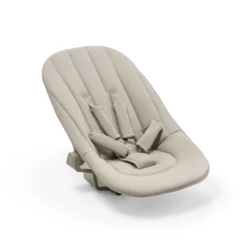Leżaczek dla noworodka w jasnobeżowym kolorze z pasami bezpieczeństwa do krzesełka dla dziecka. Elodie Details Leżaczek dla noworodka Newborn Seat GRACE Moonshell