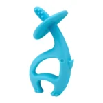 Niebieski gryzak w kształcie słonia dla niemowlaka z wypustkami do masowania dziąseł. Mombella Gryzak Dancing Elephant Blue
