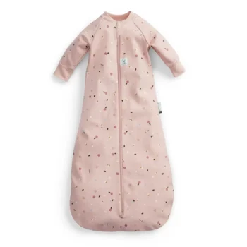 Różowy śpiworek dla niemowlaka z długimi rękawami w drobne kwiaty z suwakiem z przodu. ergoPouch Śpiworek Jersey z Rękawami 1.0TOG Daisies