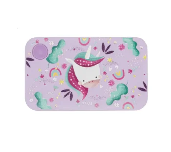 Fioletowy plastikowy lunchbox z nadrukiem jednorożca i kolorowymi wzorami dla dziecka. Sassi Plastikowy lunchbox pojemnik z rPET Jednorożec SAS