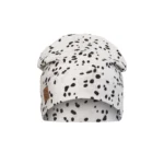 Cienka biała czapka w czarne nieregularne kropki dla niemowlaka 0-6 miesięcy. Elodie Details Czapka Dalmatian Dots 0-6 m-cy