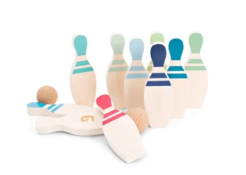 Drewniane kręgle z cyframi w pastelowych kolorach dla dzieci. BS Toys drewniane kręgle Cyferki