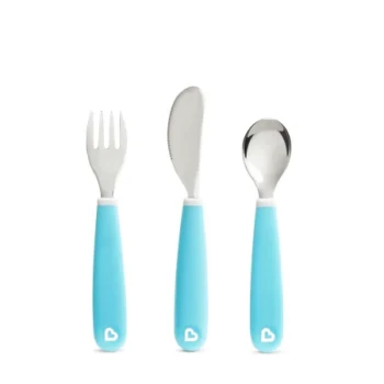 Zestaw stalowych sztućców dla dzieci widelec nóż łyżka niebieskie rączki. munchkin Zestaw stalowych sztućców dla dzieci niebieski
