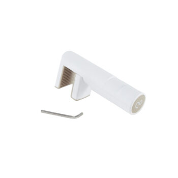 Adapter do łóżeczka w kolorze białym, wykonany z tworzywa sztucznego, z dołączonym kluczem imbusowym do montażu— Sleepytroll Adapter do łóżeczka Gen2