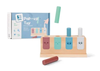 Drewniana gra zręcznościowa z kolorowymi klockami do wbijania dla dzieci. BS Toys drewniana gra zręcznościowa Pop-up