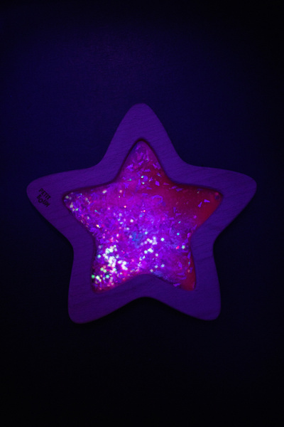 Sensoryczna gwiazda różowa świecąca w ciemności zabawka do kąpieli dla niemowlaka. Petit Boum sensoryczna GWIAZDA PINK świecąca w ciemności