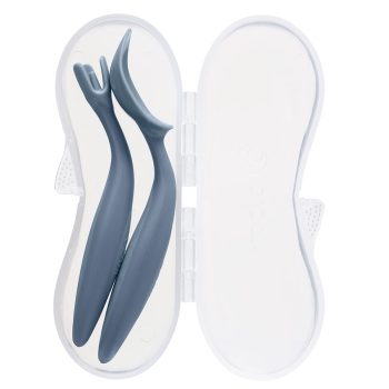 Niebieskie sztućce dla niemowląt w etui do nauki samodzielnego jedzenia BLW ocean. b.box Pierwszesztućce BLW dla niemowląt Ocean