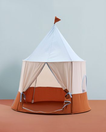 Namiot do zabawy w kształcie cyrku biały beżowy i pomarańczowy dla dziecka. Kid’s Concept Namiot do zabawy Circus niebieski