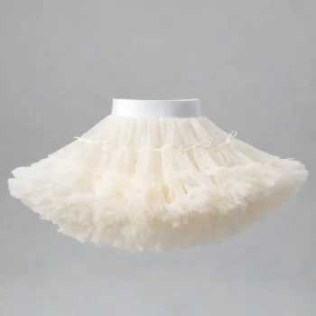 Kremowa spódniczka tiulowa tutu z kokardkami dla dziewczynki. Fig&Pear Kremowa spódniczka tiulowa tutu z kokardkami