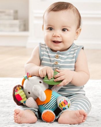 Zawieszka aktywna słoń z kolorowymi elementami dla niemowlaka. Skip Hop Zawieszka Aktywna Bandana Buddies Słoń