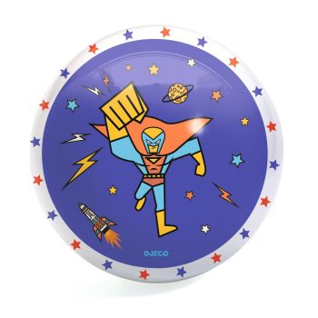 Gumowa piłka z nadrukiem superbohatera i motywami kosmicznymi dla dzieci średnica 22 cm. Djeco Piłka gumowa SUPERBOHATER śr. 22cm