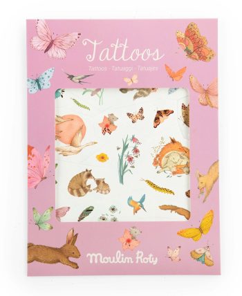 Zestaw tymczasowych tatuaży z motywami zwierząt i roślin dla dzieci na różowym tle. Moulin Roty Tatuaże LES ROSALIES
