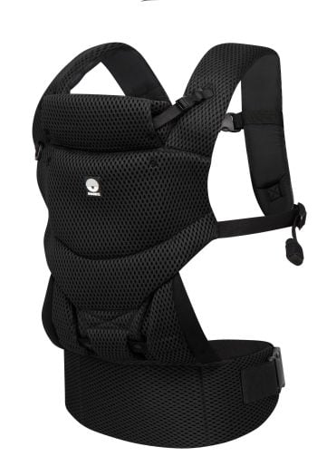 Czarne nosidełko dla dziecka z siateczkowego materiału z szerokimi pasami naramiennymi i pasem biodrowym. Dooky Nosidełko Urban Comfort Black