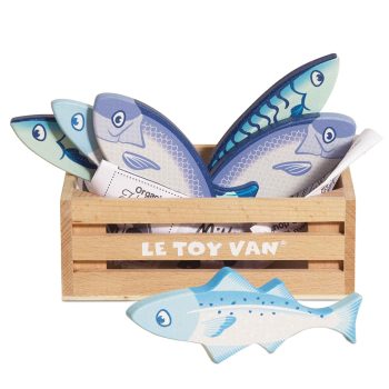 Drewniane zabawkowe ryby w niebieskich odcieniach w drewnianej skrzynce dla dziecka. Le Toy Van Ryby w skrzynce
