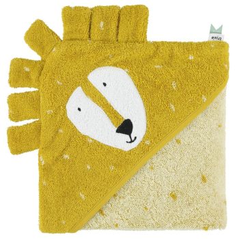 Żółty ręcznik kąpielowy dla niemowlaka z kapturem w kształcie lwa z miękkiego materiału 75 x 75 cm. Trixie Baby Lew Ręcznik Kąpielowy z Kapturem 75 x 75 cm