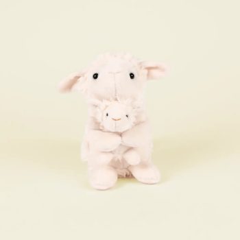 Biała pluszowa przytulanka owieczka z mniejszą owieczką dla dziecka. Egmont Toys Przytulanka Owieczka z maleństwem