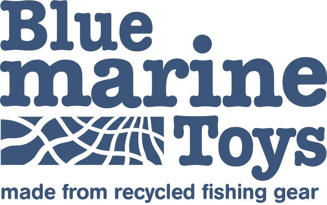 Logo Blue Marine Toys w kolorze niebieskim z napisem made from recycled fishing gear. Dantoy BLUE MARINE Toys Duża wywrotka