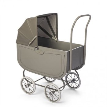 Wózek dla lalek retro zielony z budką i metalowymi kołami dla dziecka. byAstrup Wózek Doll Pram Retro Rattan, Green