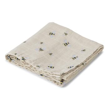 Muślinowy kocyk w kolorze beżowym z nadrukiem pszczół dla niemowlaka 100x100 cm. Vanilla Copenhagen Kocyk muślinowy Swaddle Honeybee 100x100cm