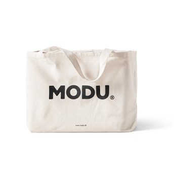 Torba transportowa z materiału canvas w kolorze ecru z czarnym napisem dla dziecka na zabawki. MODU torba transportowa Canvas