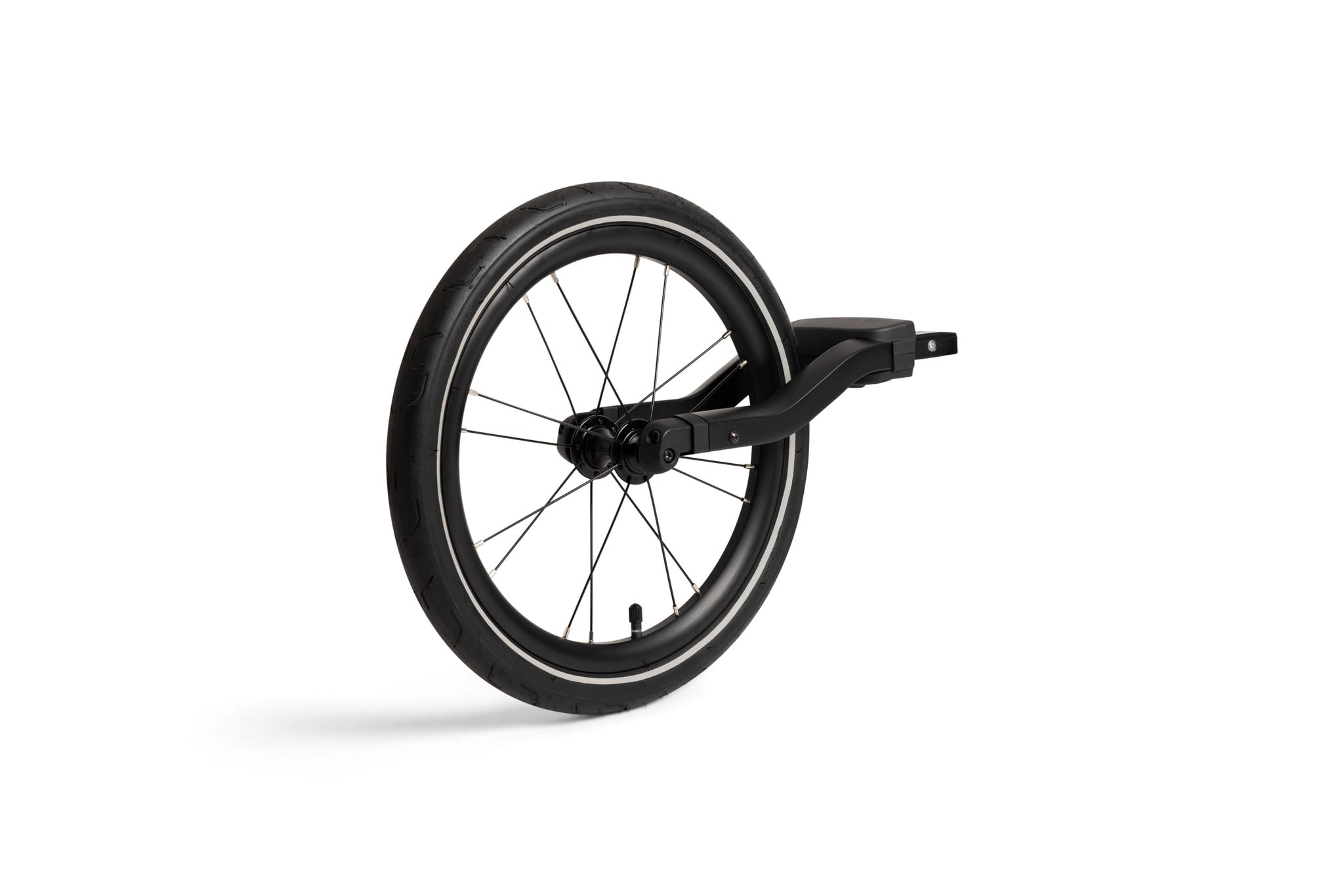Czarne koło all-terrain do przyczepki rowerowej z oponą terenową i piastą do modelu Outback Next. Hamax koło all-terrain do przyczepki rowerowej Outback Next