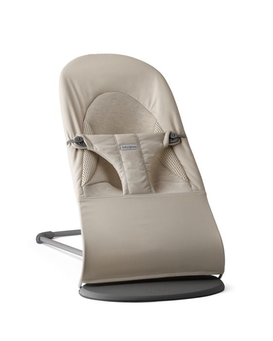 Leżaczek dla niemowlaka piaskowoszary z tkaniny miękkiej i siateczkowej. Babybjorn leżaczek BALANCE SOFT WOVEN/JERSEY Tri Fabric Piaskowoszary