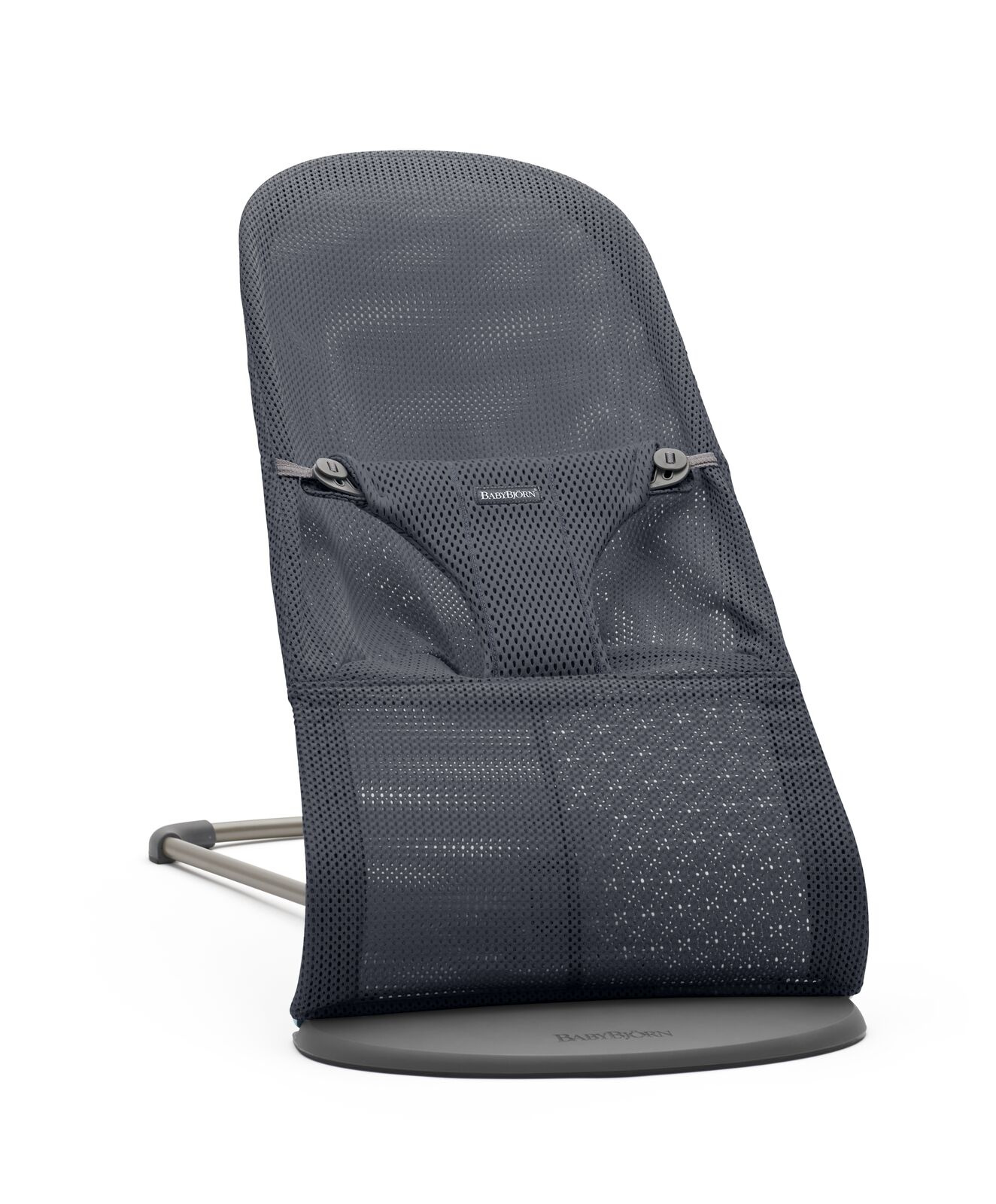 Leżaczek dla niemowlaka z siateczkowego materiału w kolorze antracytowym. Babybjorn leżaczek BLISS MESH Antracytowy