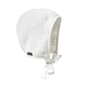 Biała zimowa czapka dla niemowlaka z miękkiego materiału z troczkami do wiązania. Elodie Details Czapka Winter Bonnet Shearling 6-12 m-cy