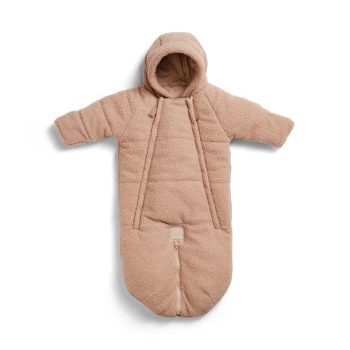 Dziecięcy kombinezon śpiworek do wózka różowy z kapturem dla niemowlaka 6-12 miesięcy z miękkiego materiału boucle. Elodie Details kombinezon dziecięcy Pink Bouclé 6-12 m-cy