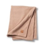 Kocyk dziecięcy różowy z miękkiego materiału bouclé. Elodie Details Kocyk Pearl Velvet Pink Bouclé