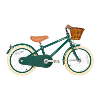 Zielony rowerek dziecięcy 16 cali z brązowym siodełkiem i wiklinowym koszykiem dla dziecka. Banwood Rowerek Dziecięcy 16″ Classic Dark Green