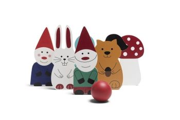 Drewniane kręgle w kształcie krasnoludków zwierząt i grzyba z czerwoną kulą do gry dla dzieci. BS Toys Kręgle drewniane krasnoludki